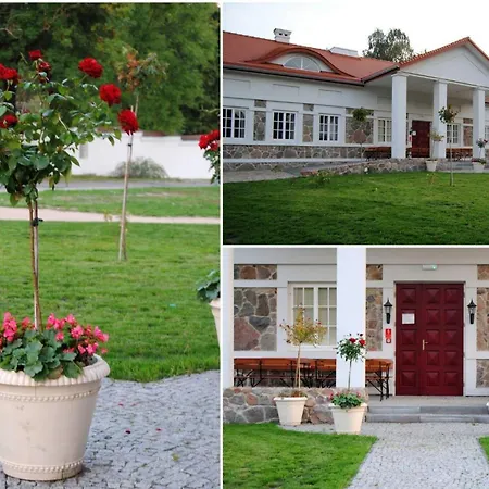 Bed & Breakfast Kuznia Palacowa 4*